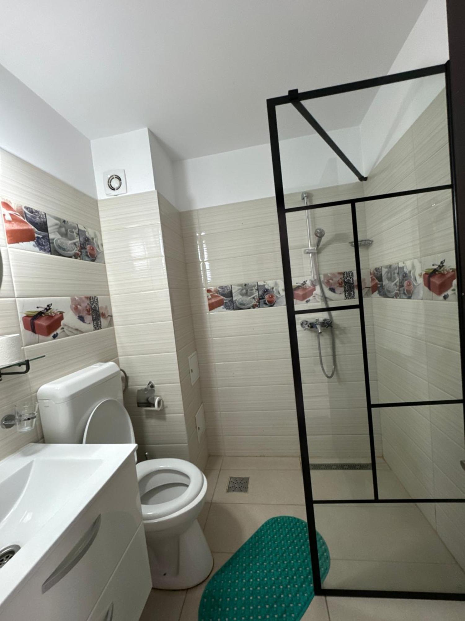 Fast Airport Accomodation Otopeni Exterior foto